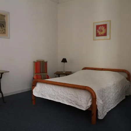 Le Saint Pierre Hotel