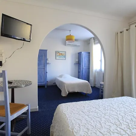Hotel Le Saint Pierre 2*